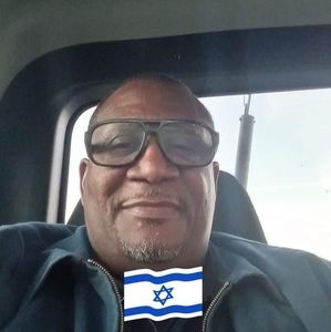 Meet your Posher, Dewayne